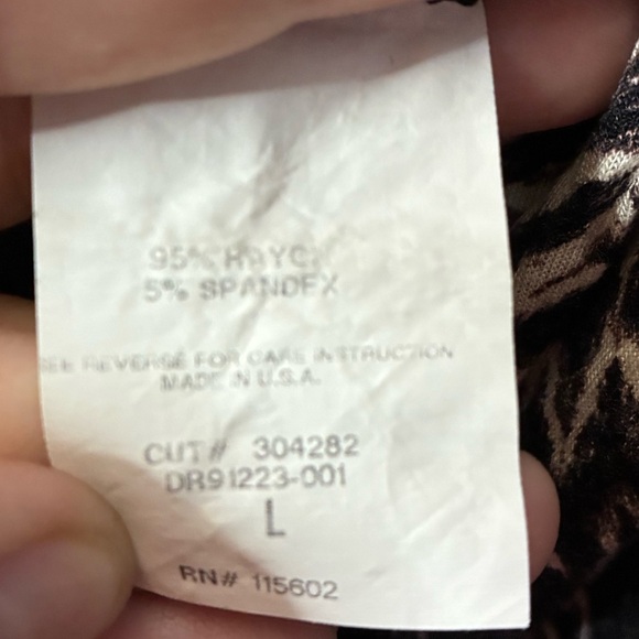 💥Lush Chevron Patterned Black and Tan Maxi Dress L - Picture 14 of 14